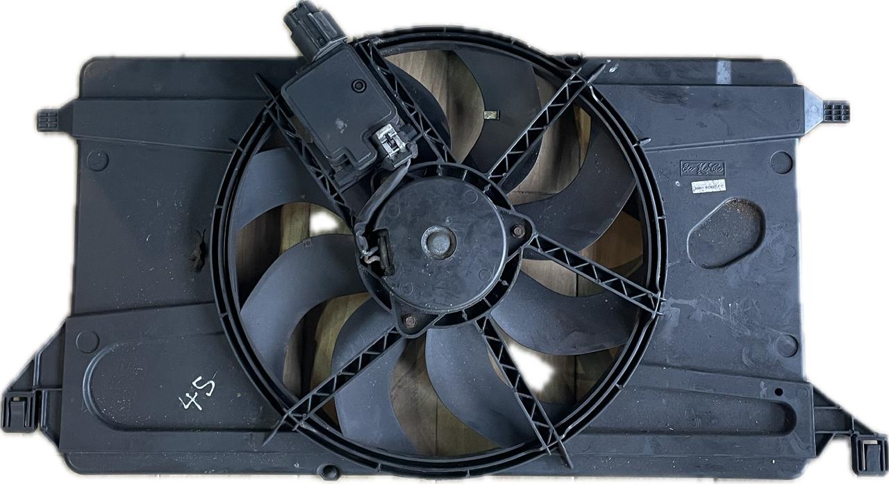 Вентилятор радиатора / FORD Focus II C-Max